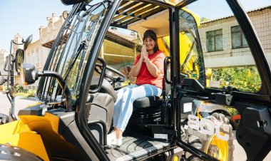 Ukraine's First School for Female Construction Equipment Operators: Empowering Women in the Construction Industry