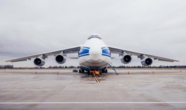 Air Cargo's Next Frontier: The Impact of Heavy Equipment on Future Transport