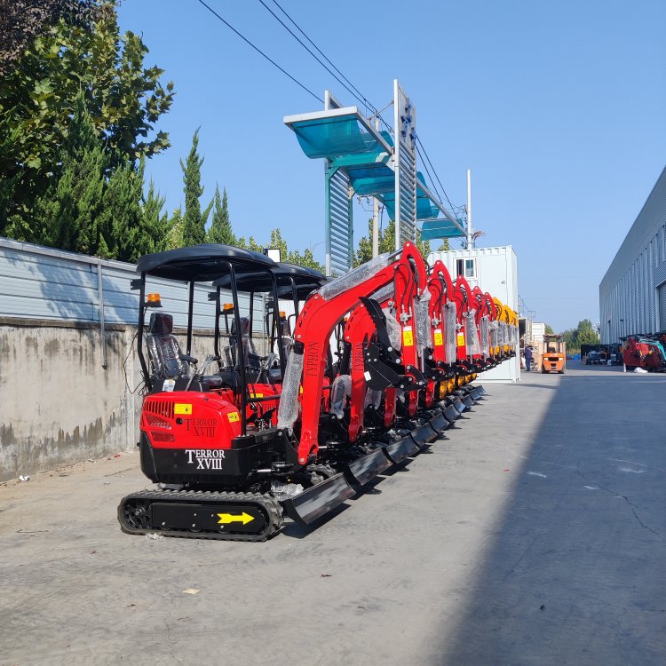 Top 5 Common Uses for a Mini Excavator with Rubber Tracks